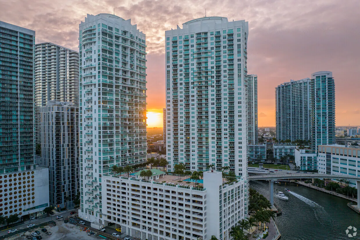 Brickell on the River